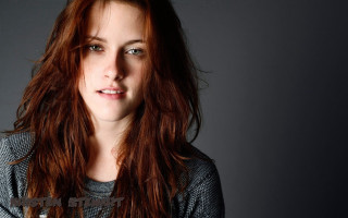 Woman red hair gray background - long red hair free wallpaper