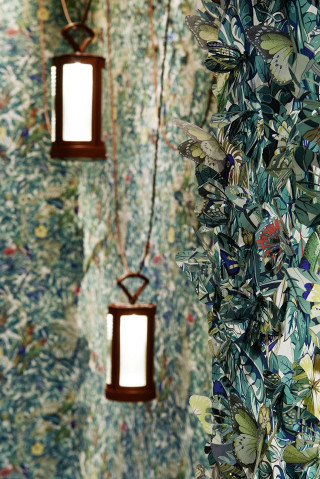 Hanging lights floral wallpaper decorative - exquisite free wallpaper for mobile