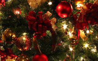 Christmas tree red gold ornaments - ornament free wallpaper