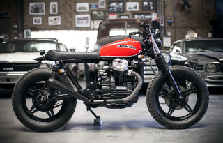 Red motorcycle garage cars trucks - free motorcycles wallpaper