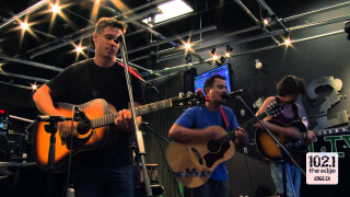 Man playing guitar singing microphone 2 - a man playing free wallpaper