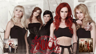 Women group wall picture standing - a picture of them free wallpaper