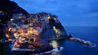 City cliff ocean night lights 3 - a cliff free wallpaper