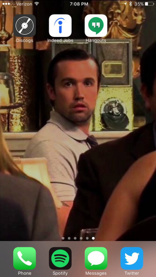 Man phone suit tie renaissance - the screen free wallpaper