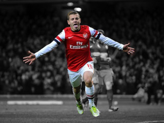 Man running soccer field arms 2 - a soccer field free wallpaper