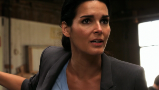 Woman suit cell phone serious - a woman in a suit free wallpaper