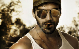Man beard glasses smoking cigarette - eric taylor free wallpaper