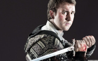 Man bloody hand sword sweater - bloody free wallpaper for desktop