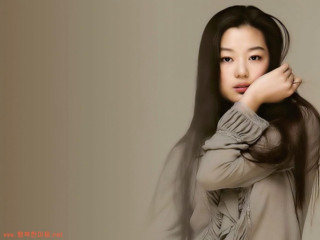 Woman blackhair posing solo makeup - chen yifei free wallpaper