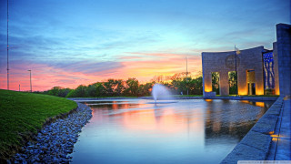 Large body water fountain sunset - a fountain in the middle of it free wallpaper