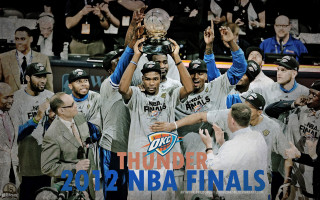 Men holding trophy crowd stands - a trophy in front free wallpaper