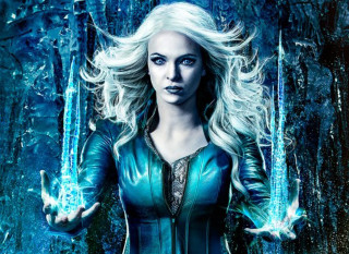 Woman blue outfit swords forest - snow free wallpaper for desktop