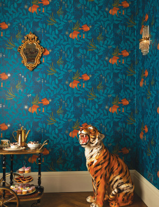Tiger statue room wallpaper mirror - annabel kidston free wallpaper