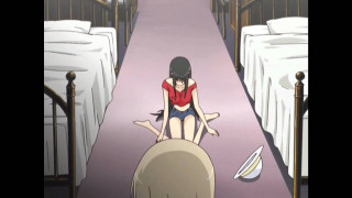 Woman bunk beds pink carpet - floor free wallpaper