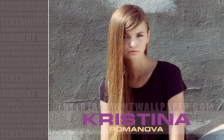 Girl longhair wall posing fashion - contemporary free wallpaper for desktop