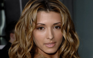 Woman long hair necklace image - symmetrical facial feature free wallpaper