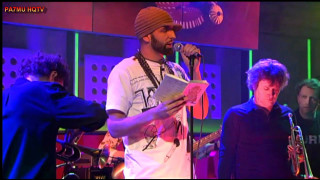 Man microphone paper band member - a paper free wallpaper