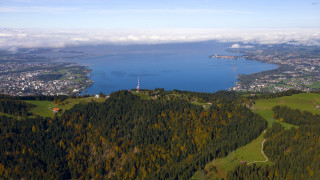 Lake city view plane window - ada hill walker free wallpaper