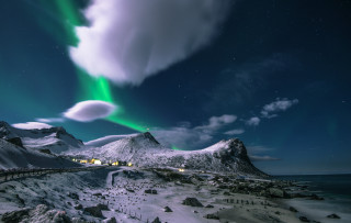 Green aurora borealis snowy mountain - a green aurora free wallpaper