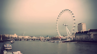 Ferris wheel river boats bridge - christopher wren free wallpaper