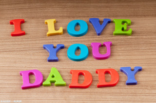 Wooden surface i love you - a childs free wallpaper
