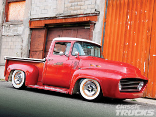 Red truck building red door - clean line free wallpaper