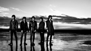 Beach sunset ocean group people - top of a beach next free wallpaper