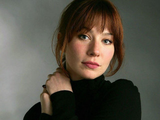 Redhair blackshirt portrait bangs lips - arabella rankin free wallpaper