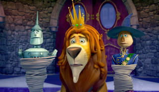 Lion crown man suit sword - a scene free wallpaper