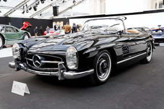 Black mercedes sports car show - display free wallpaper