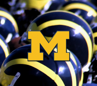 Helmets michigan group row image - free sports wallpaper for tablet