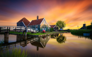 House water sunset windmill background - a windmill in the background free wallpaper