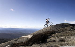 Mountain biking scenery beach sky - a bike free wallpaper