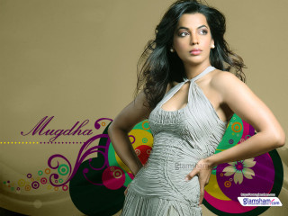 Woman dress posing picture colorful - a colorful background behind her free wallpaper