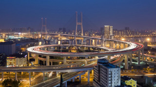 City freeway bridge nighttime lights - andreas gursky free wallpaper