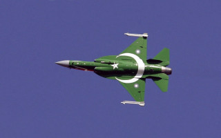 Fighter jet blue sky crescent - side and a star free wallpaper