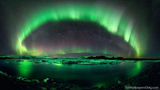 Aurora borealis green purple lake - aurora free wallpaper
