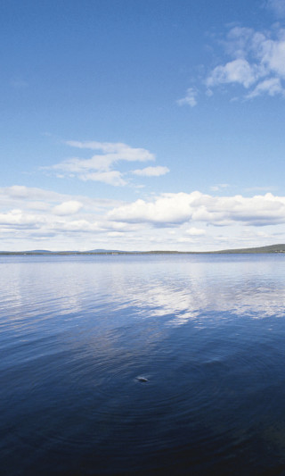 Water sky clouds boat reflection 9 - hudson river school free wallpaper for mobile