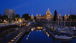 Harbor boats docked night clock - a harbor free wallpaper