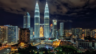Night city view tall buildings 2 - cheng shifa free wallpaper