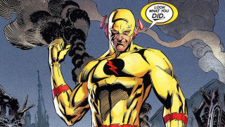 Man yellow suit black object - alan davis free wallpaper