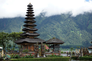 Pagodas mountain background foreground group - sumatraism free wallpaper for desktop