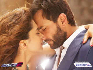 Man woman kissing scene movie - a scene free wallpaper