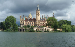 Large building tower water trees - a tower free wallpaper for desktop