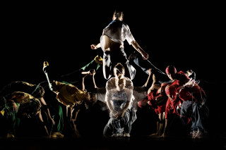 Group stage people man holding - a string free wallpaper for desktop