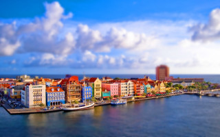 City harbor buildings cloudy sky - tilt shift free wallpaper