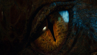 Dragon eye closeup blue background - weta digital free wallpaper for desktop