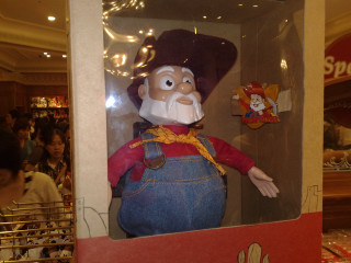 Toy box man head background - western free wallpaper