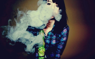 Woman smoking cigarette tie neck - a woman smoking free wallpaper