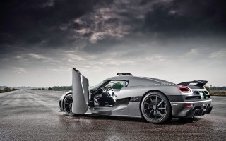 Silver sports car open doors 2 - its door free wallpaper